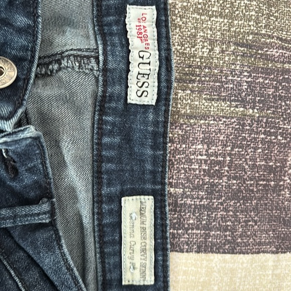 Guess Sienna Curvy fit Jeans - Picture 3 of 4